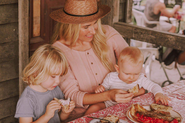 Olli Ella Folk | Magdalena Roze