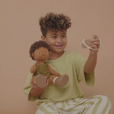 Dinkum Dolls - Button video