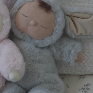 Lullaby Cozy Dinkum Bunny Pip - Smoke video