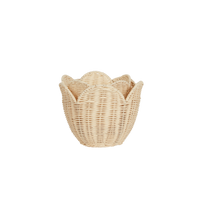 Scalloped edge handwoven rattan basket set. Off-white nesting baskets perfect for storing dolls, toys, baby essentials and everything in between in your nursery or kids bedroom.